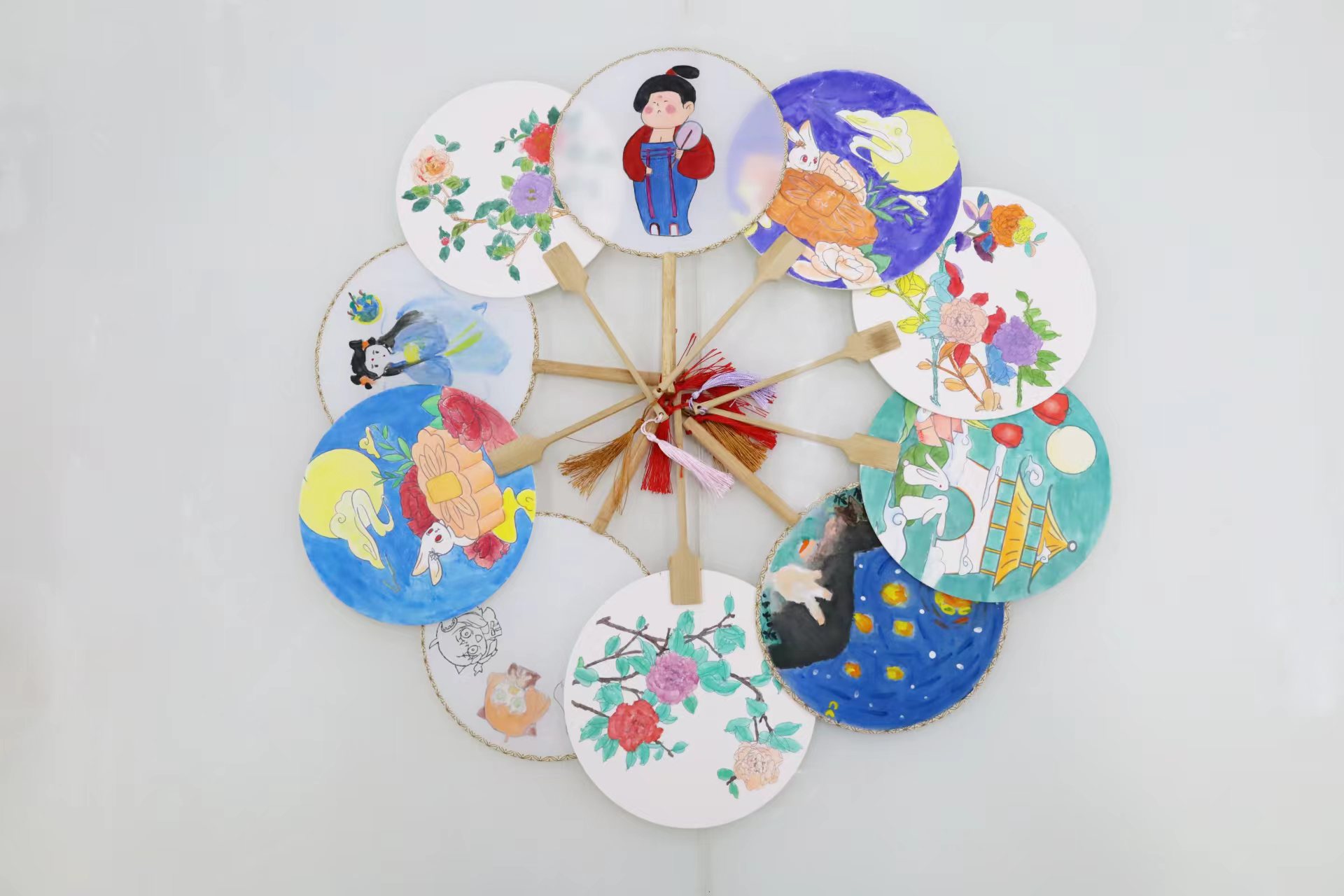 游子如星棋，共賞一輪月！